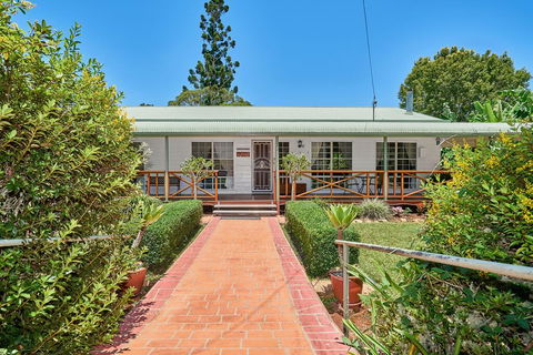 Birds 'n' Bloom Cottages - Darwin Holiday 3