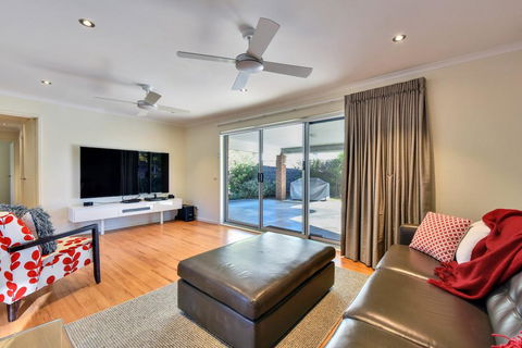 Blairgowrie Contemporary Beach Retreat - Darwin Holiday 2