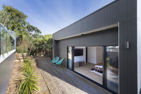 Blairgowrie Oasis Luxury Retreat With Spa,pool, Fireplace, Golf Putting Green - Darwin Holiday 2