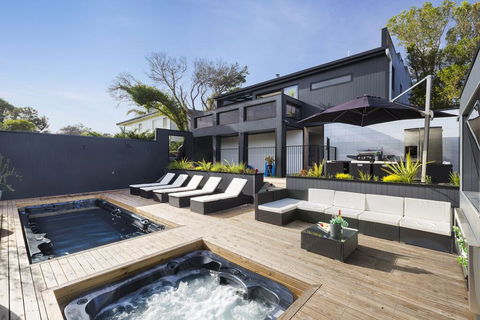 Blairgowrie Oasis Luxury Retreat With Spa,pool, Fireplace, Golf Putting Green - Darwin Holiday 0