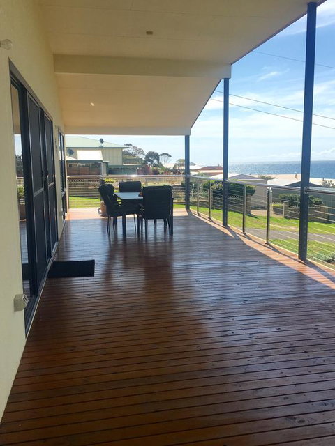 Blakeney Holiday House - Darwin Holiday 3