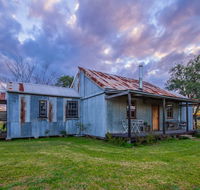 Blaxland's Cottage - Darwin Holiday