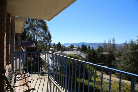 Blue Gums 1 - Darwin Holiday 0