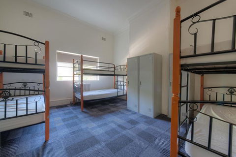 Blue Mountains Backpacker Hostel - Darwin Holiday 1