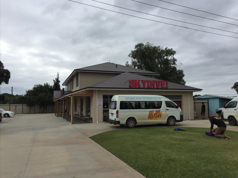 Blue Sky Apartment - Darwin Holiday 1