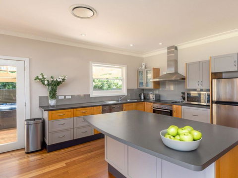 Bluewater - Riverfront Location With Water Views - Darwin Holiday 1