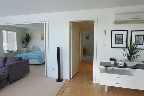 Boat Harbour Beach Luxury Villa - Darwin Holiday 3