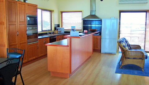 Boathouse Holiday House - Darwin Holiday 1