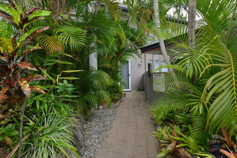 Boho Beach Apartment - Darwin Holiday 1