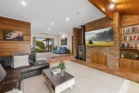 The Nook - Darwin Holiday 0