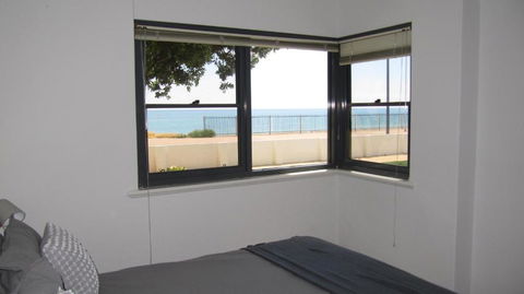The Somerton Beach Retreat - Darwin Holiday 1
