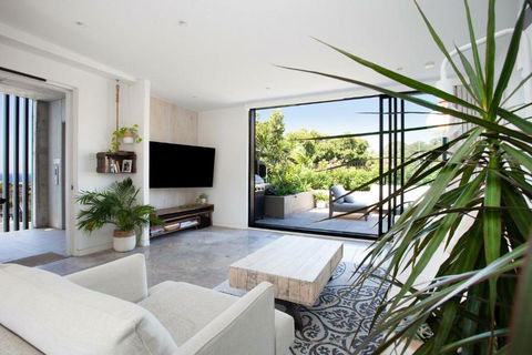 The Treehouse Penthouse - Darwin Holiday 2