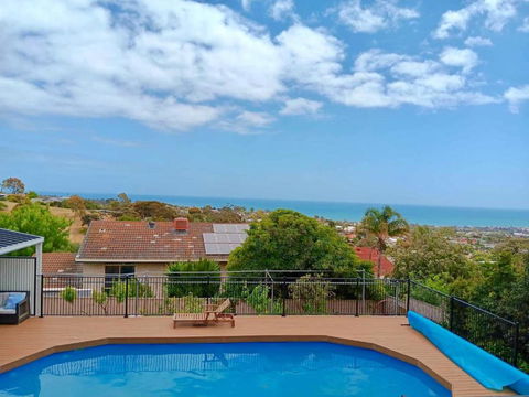 The Ultimate Poolside Escape - Pet Friendly - Darwin Holiday 1