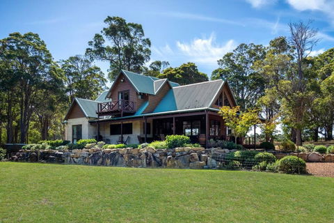 Tintagel Estate I Private Properties - Darwin Holiday 0
