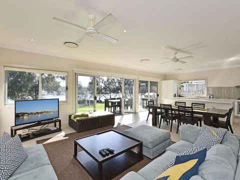 Wangi Lakehouse - Darwin Holiday 3