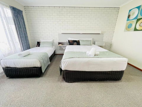 Warragul Views Motor Inn - Darwin Holiday 2