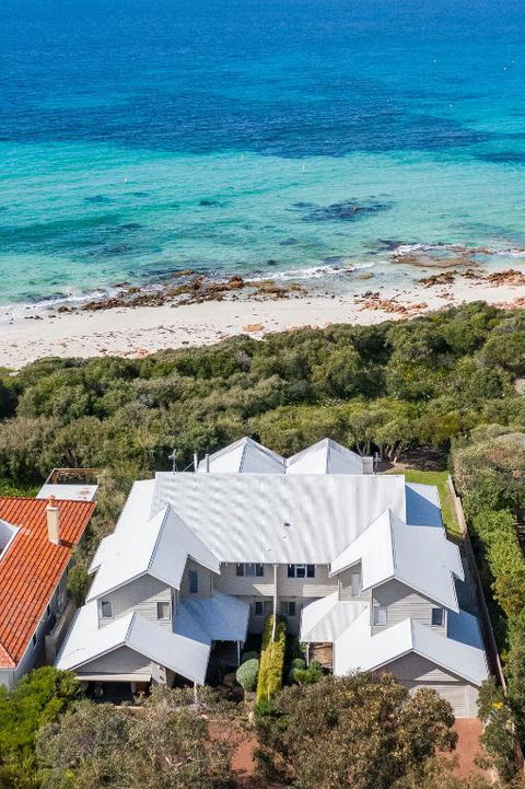 WATERFRONT - Darwin Holiday 0