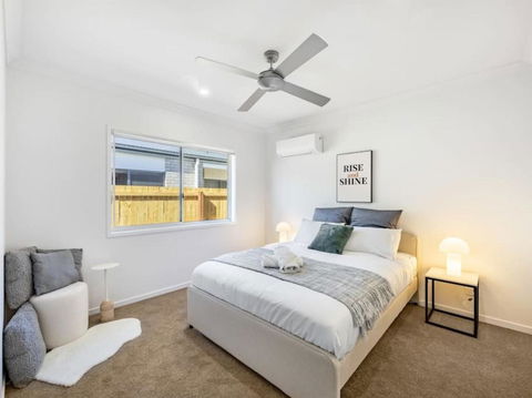 Well-decorated 4BR Family Home Steps To Mall - Darwin Holiday 2