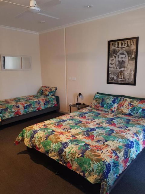 Wentworth Central Motor Inn - Darwin Holiday 3