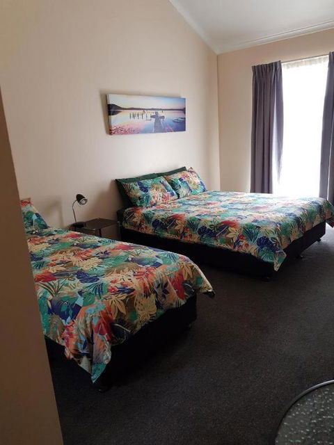 Wentworth Central Motor Inn - Darwin Holiday 1