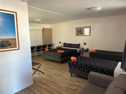 Winton Outback Motel - Darwin Holiday 0