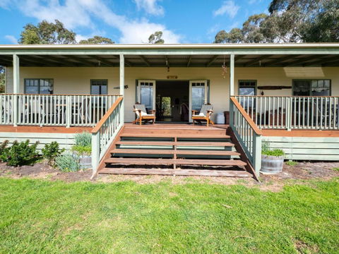 Woodview Cottage Farm Stay - Darwin Holiday 2
