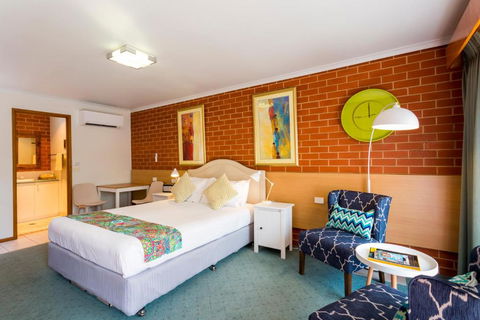 Yackandandah Central - Darwin Holiday 0