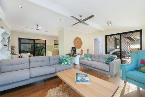 A Tropical Pool Paradise In Rapid Creek - Darwin Holiday 1