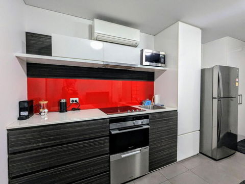 Zen Vibe, Entire Apt, With Study Room, Wifi, Central, Cafe - Darwin Holiday 1
