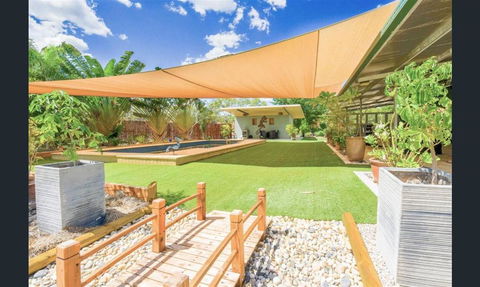 Almost Off Grid Tranquillity - Darwin Holiday 3