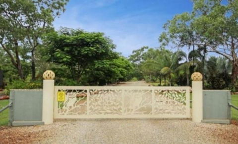 Almost Off Grid Tranquillity - Darwin Holiday 2
