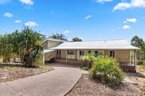 AVALON 5 STAR LUX 4 Bedroom Home Kingfisher Bay Fraser Island 8 GUEST - Darwin Holiday 2