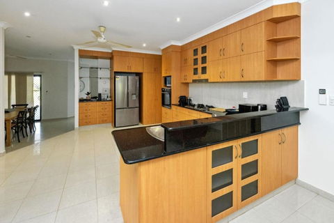 Bayview Beauty - Four Bedroom - Darwin Holiday 2