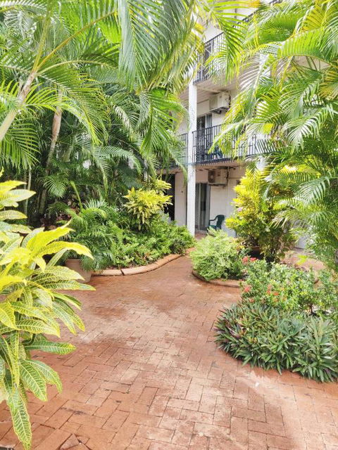 Coconut Grove Holiday Apartments - Darwin Holiday 1