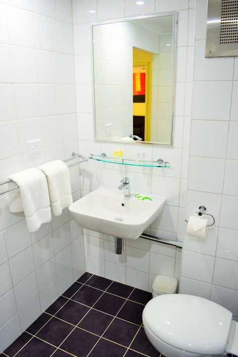 Coconut Grove Holiday Apartments - Darwin Holiday 2