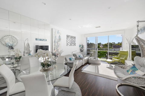 Willoughby Luxe - Modern Stay Near Sydney CBD - Darwin Holiday 0