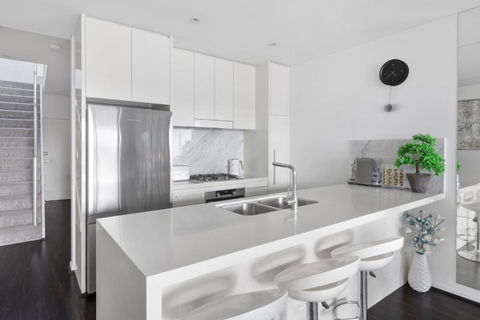 Willoughby Luxe - Modern Stay Near Sydney CBD - Darwin Holiday 2