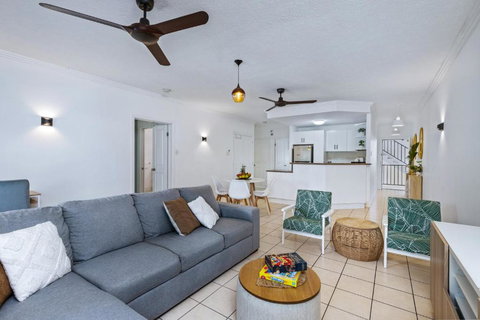 Zion Escapes Cairns City Waters Edge Family Apartment - Darwin Holiday 1