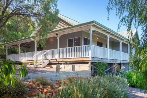 HILLVIEW - Darwin Holiday 0