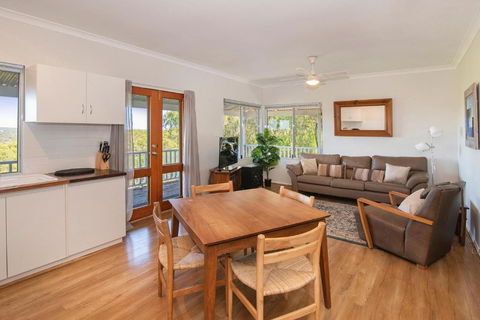 HILLVIEW - Darwin Holiday 3