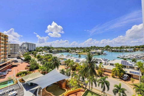 Magical Marina Views 2 Bed, 2 Bath Apartment - Darwin Holiday 0