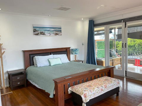 Zen Escape Guest House- Romantic Escape, Cozy Delight, Oasis Suite - Darwin Holiday 0