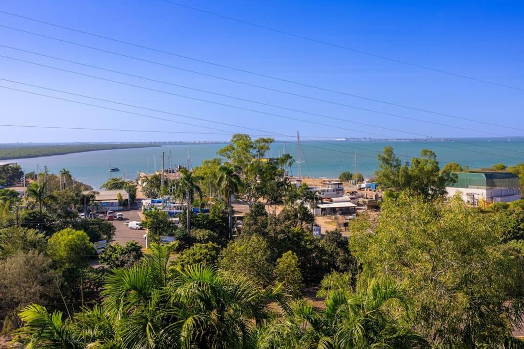 Stunning 3-Bed with Sea View