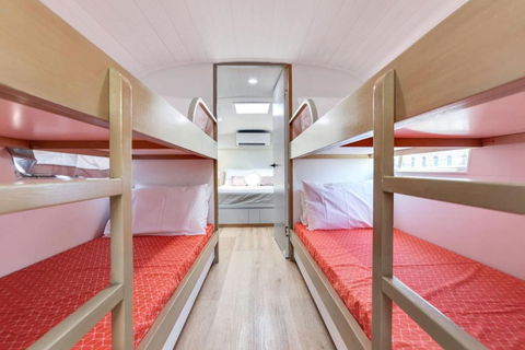 The Big Red Bus - Darwin Holiday 3