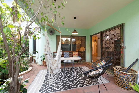 Where Enchanted Garden Meets Tropical Paradise - Darwin Holiday 0