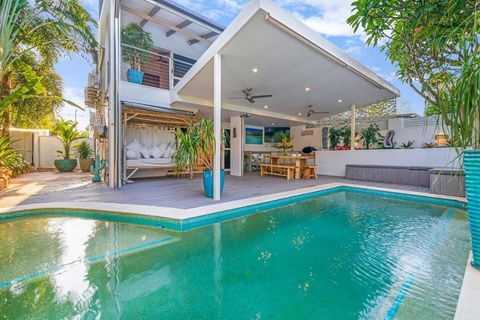 \'Villa Nalu\' A Dreamy Fannie Bay Escape - Darwin Holiday 0