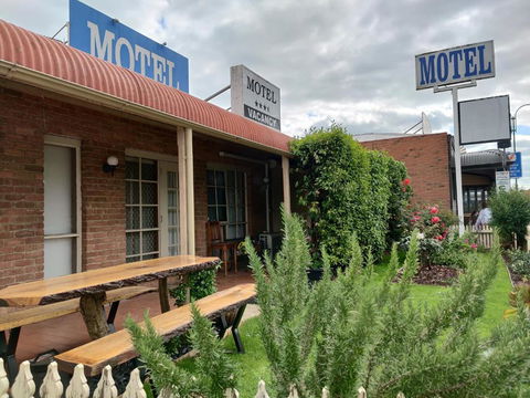 Yarragon Motel - Darwin Holiday 1