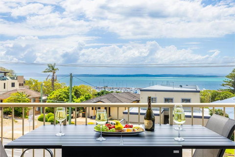 Yarramundi, 6,47 Magnus St - Unit In Nelson Bay With Stunning Water Views, Air Con, Wifi, Linen And Bed Making - Darwin Holiday 0