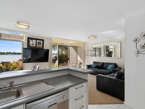 Yarrawonga Lakeside Apartment 25 - Darwin Holiday 2