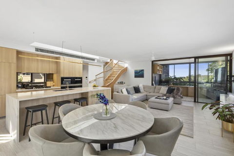 YAWA1B - Bellevue Hill Penthouse - Darwin Holiday 0